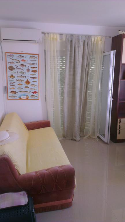 Apartment Feliks Mandre Bilik gambar