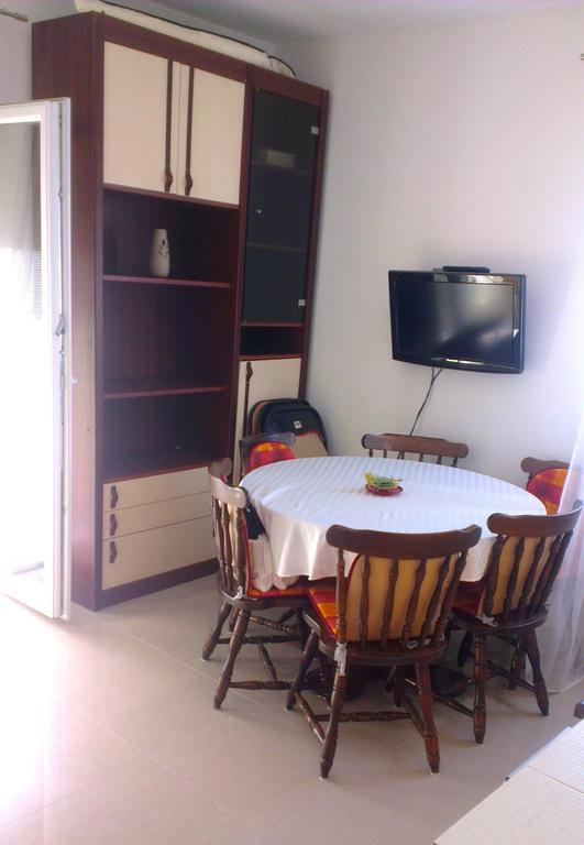 Apartment Feliks Mandre Bilik gambar